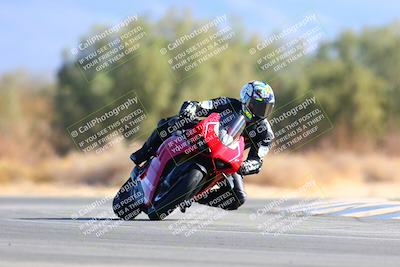 media/Jan-08-2022-SoCal Trackdays (Sat) [[1ec2777125]]/Turn 7 (1035am)/